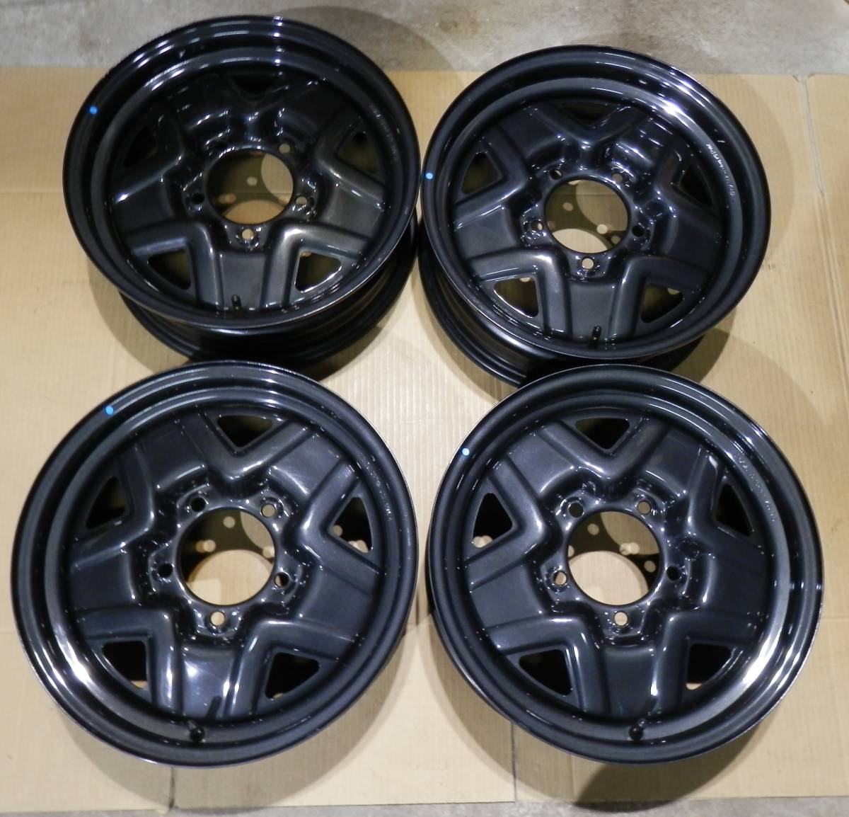 ジムニー 4本 純正スチールホイール 新車外し JB64 XL XG 純正 令和7年