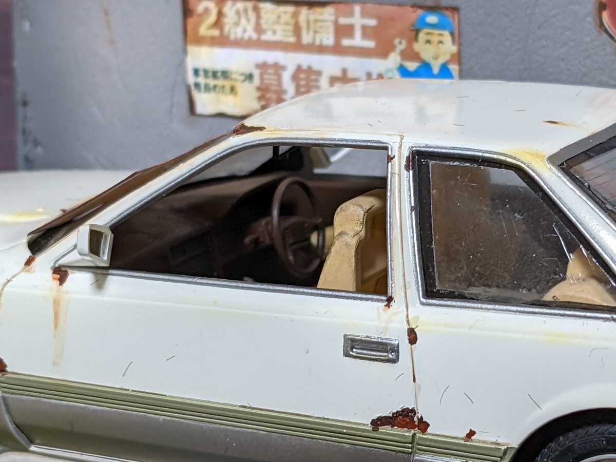 1/24 トヨタ ソアラ3.0GT 中古車屋で草ヒロ 自作ジオラマ完成品 ケース