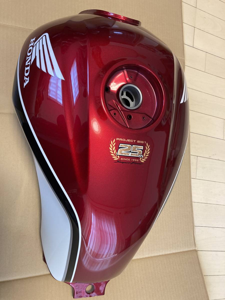 CB400SF nc42 タンク ガソリンタンク バイク