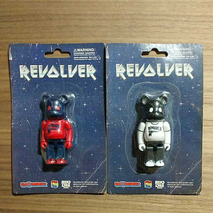 未開封 ベアブリック REVOLVER 赤 白 100％ 2体セット リボルバー 