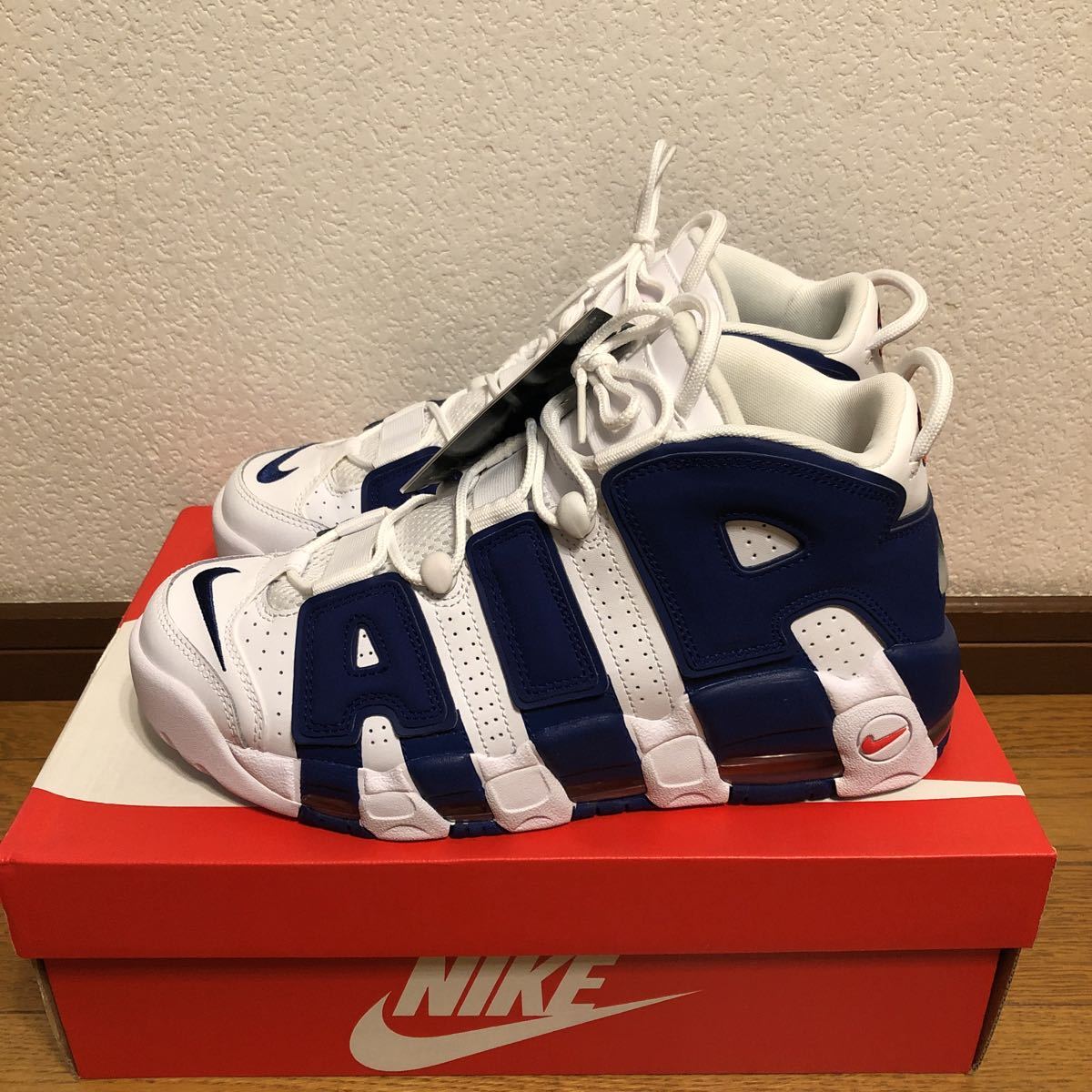 NIKE AIR MORE UPTEMPO  