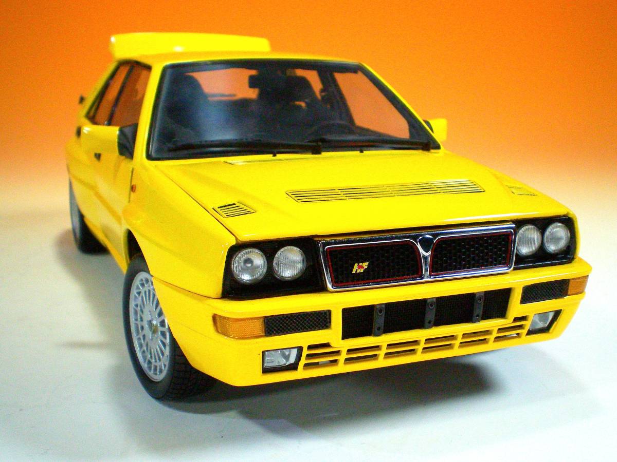 京商 KYOSHO 1/18 LANCIA DELTA HF INTEGRALE GIALLA ランチア デルタ