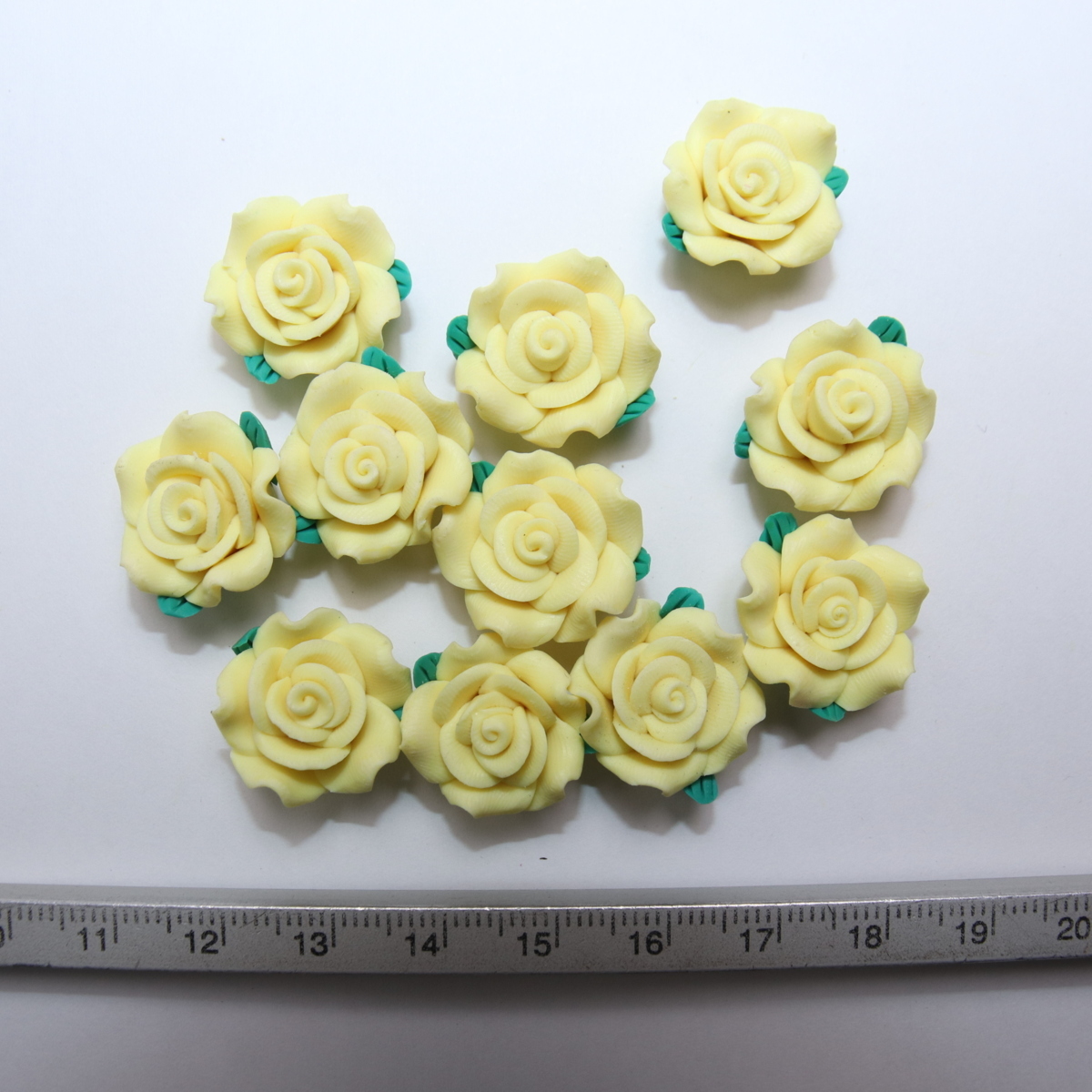 激安 No 0639 樹脂粘土 花 プラスチック 売買されたオークション情報 Yahooの商品情報をアーカイブ公開 オークファン Aucfan Com