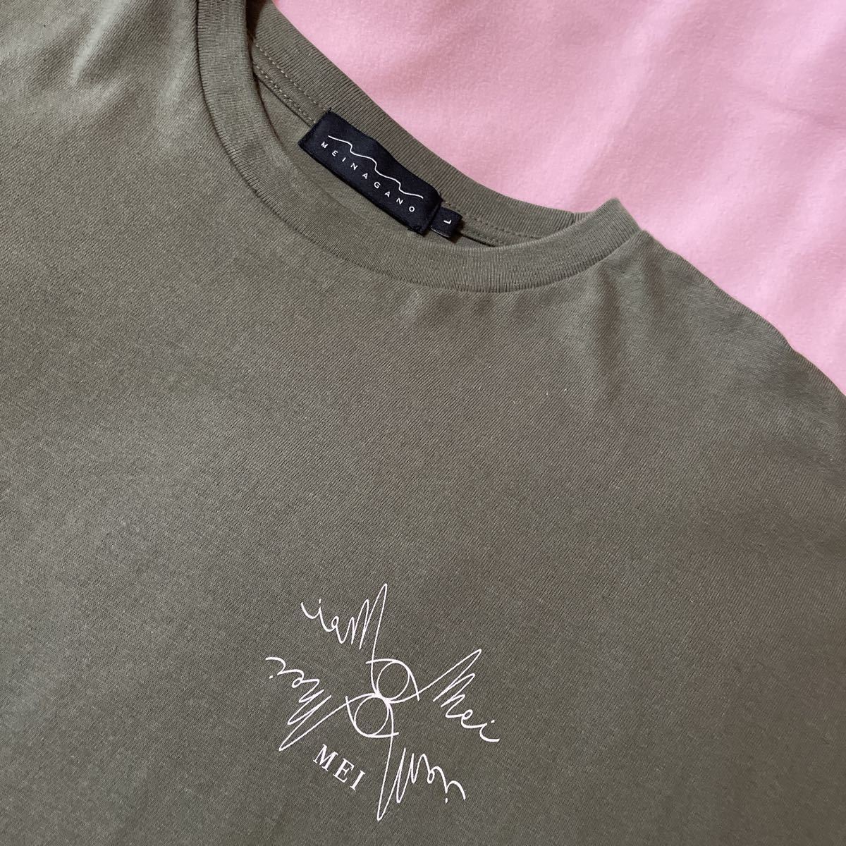 メイリビス】永野芽郁×古塔つみコラボTシャツカーキMEI 22未使用(T 