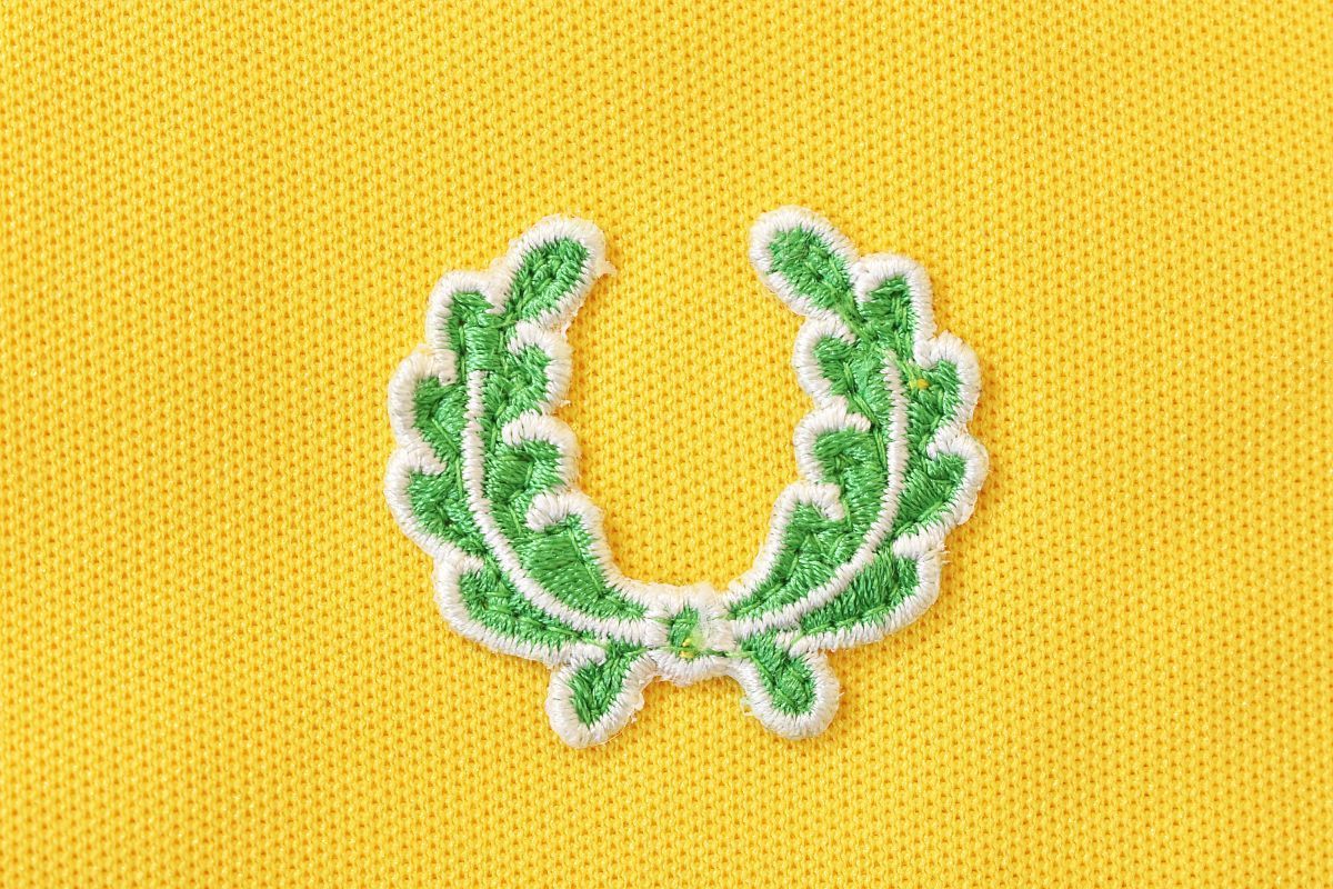 ☆希少レアカラー! フレッドペリー FRED PERRY 月桂樹ロゴ マルチ 
