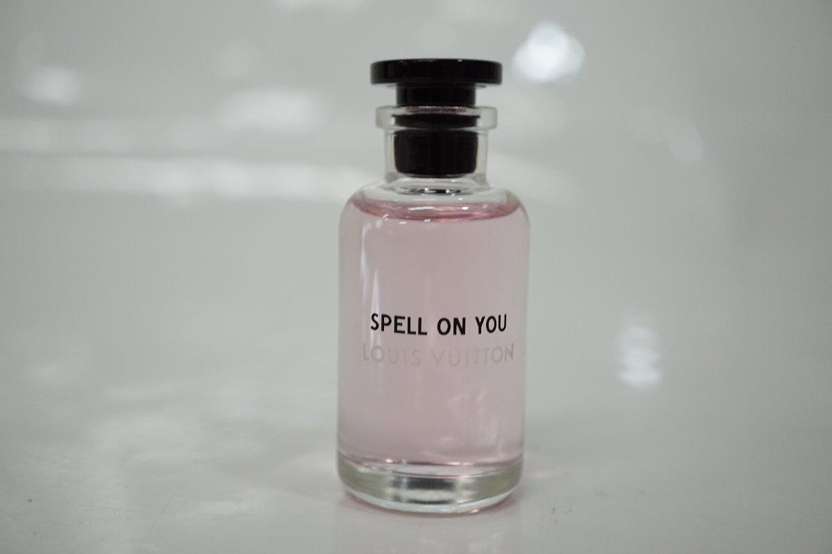 f002 Z3 4. LOUIS VUITTON ルイ ヴィトン 香水 10ml SPELL ON YOU 未
