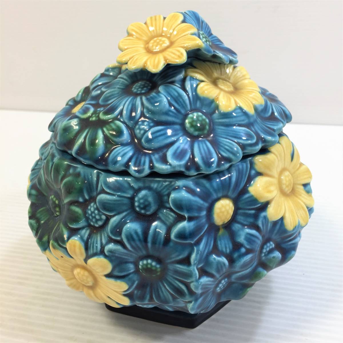 お菓子入れ 小物入れ 置物 花 植物 青 ブルー アンティーク オブジェ インテリア 洋風 陶器 かわいい おしゃれ Nf2319 4 27 45 小物入れ 売買されたオークション情報 Yahooの商品情報をアーカイブ公開 オークファン Aucfan Com お菓子入れ 小物入れ 置物 花 植物 青 ブルー アンティーク オブジェ インテリア 洋風 陶器 かわいい おしゃれ Nf2319 4 27 45 小物入れ 売買されたオークション情報 Yahooの商品情報をアーカイブ公開 オークファン Aucfan Com