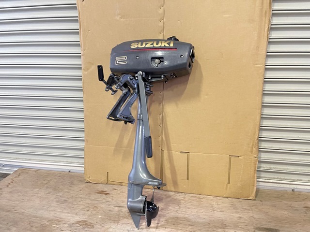 大人気，100%新品 札幌 引取限定 SUZUKI スズキDT2 船外機020IS 2馬力 ボートプロペラ 小型船舶用/エンジン/パーツ/部品取り 市内近郊配送可 ジャンク品(10馬力未満)｜売買されたオークション情報、yahooの商品情報 10馬力未満