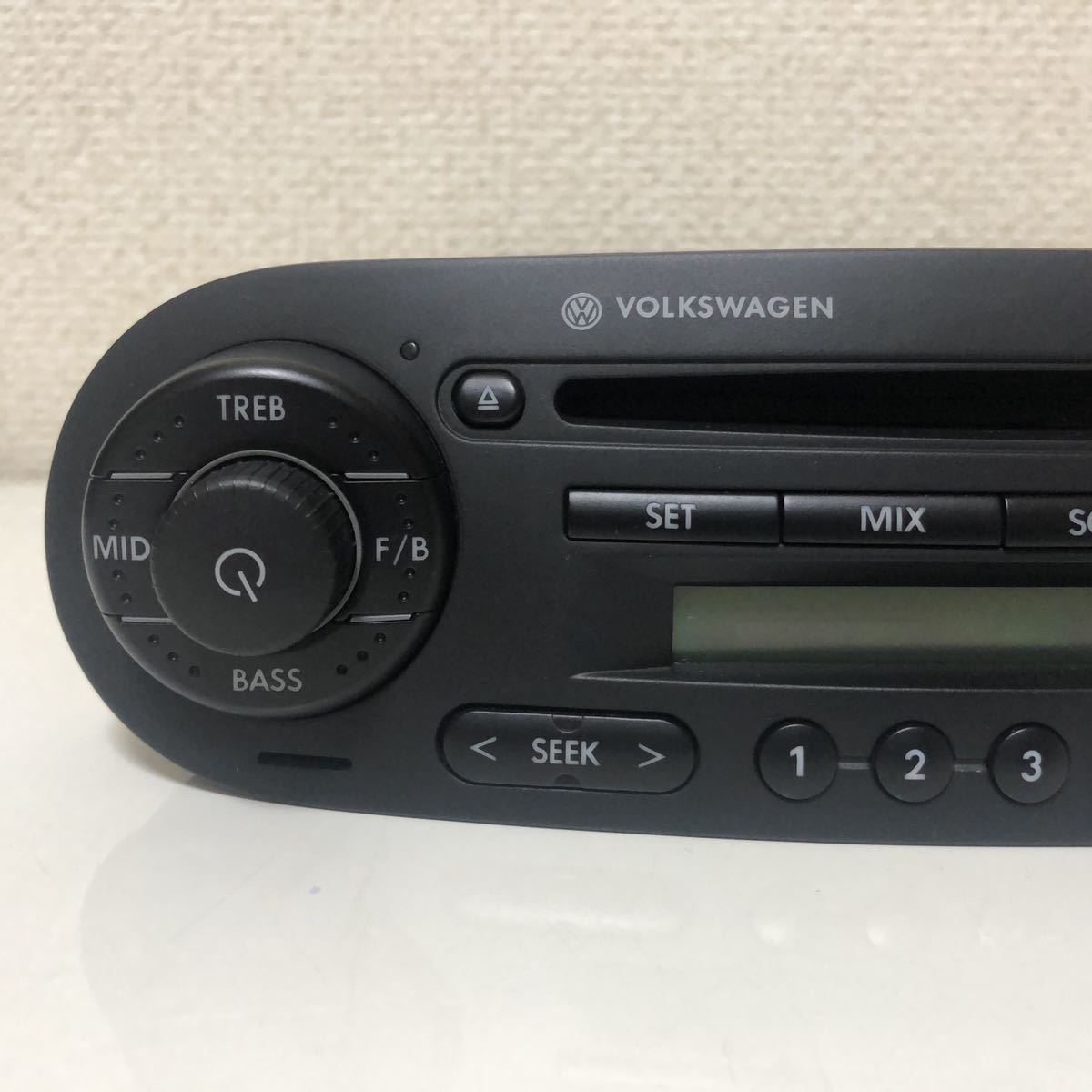 新車外し ニュービートル 純正オーディオ CDデッキ mp3