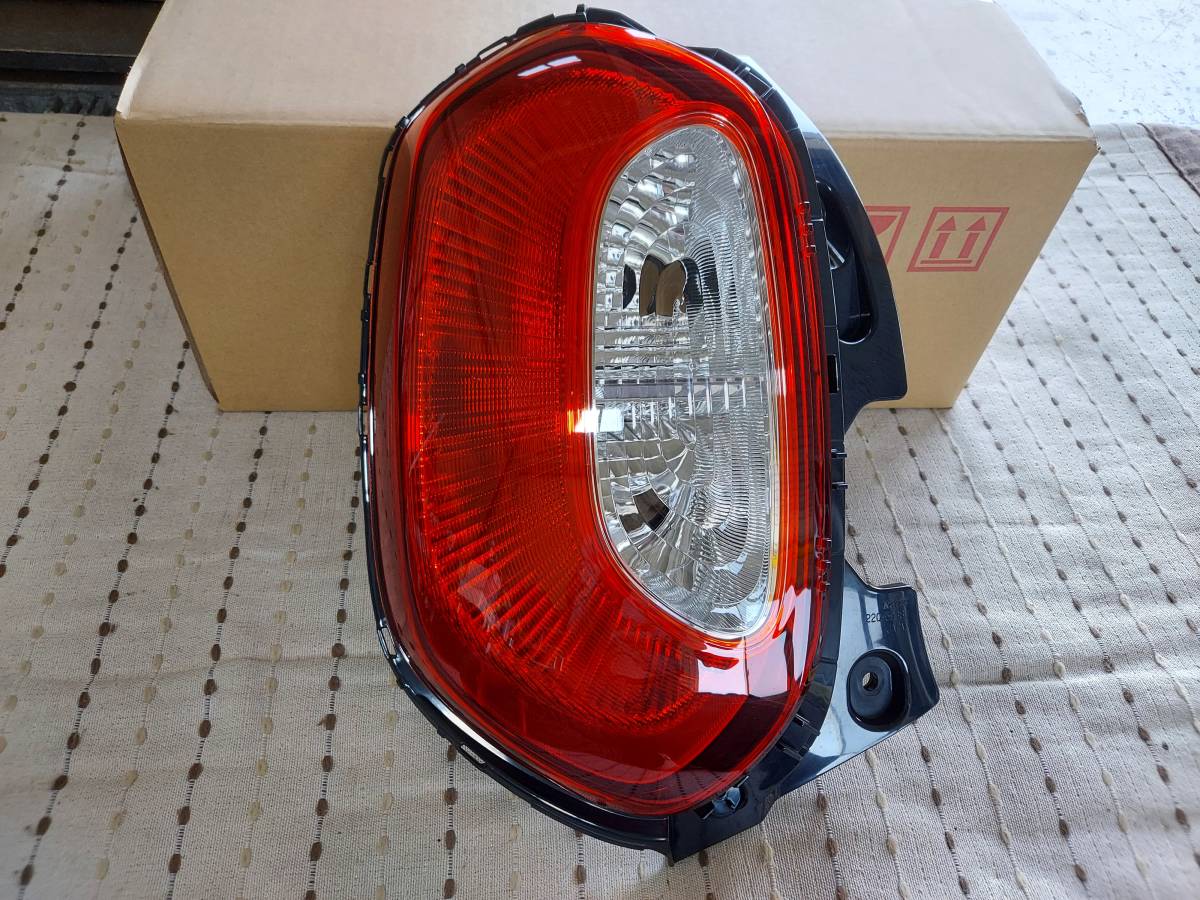 MN71S クロスビー 左 テールランプ 純正