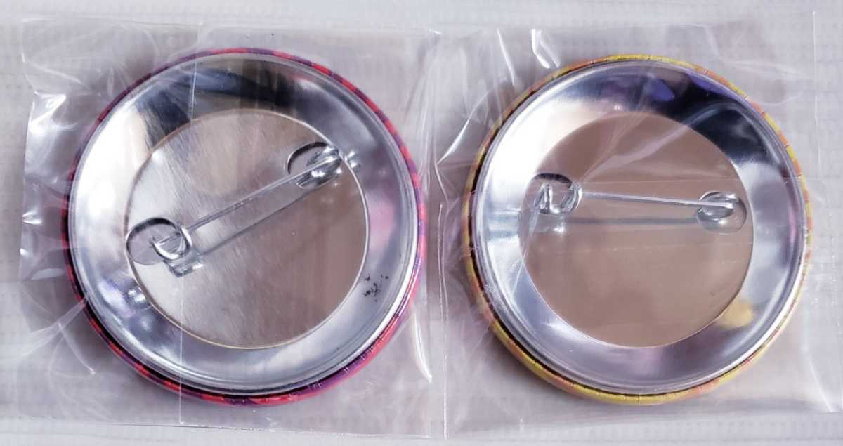 819カフェ 特典缶バッジ