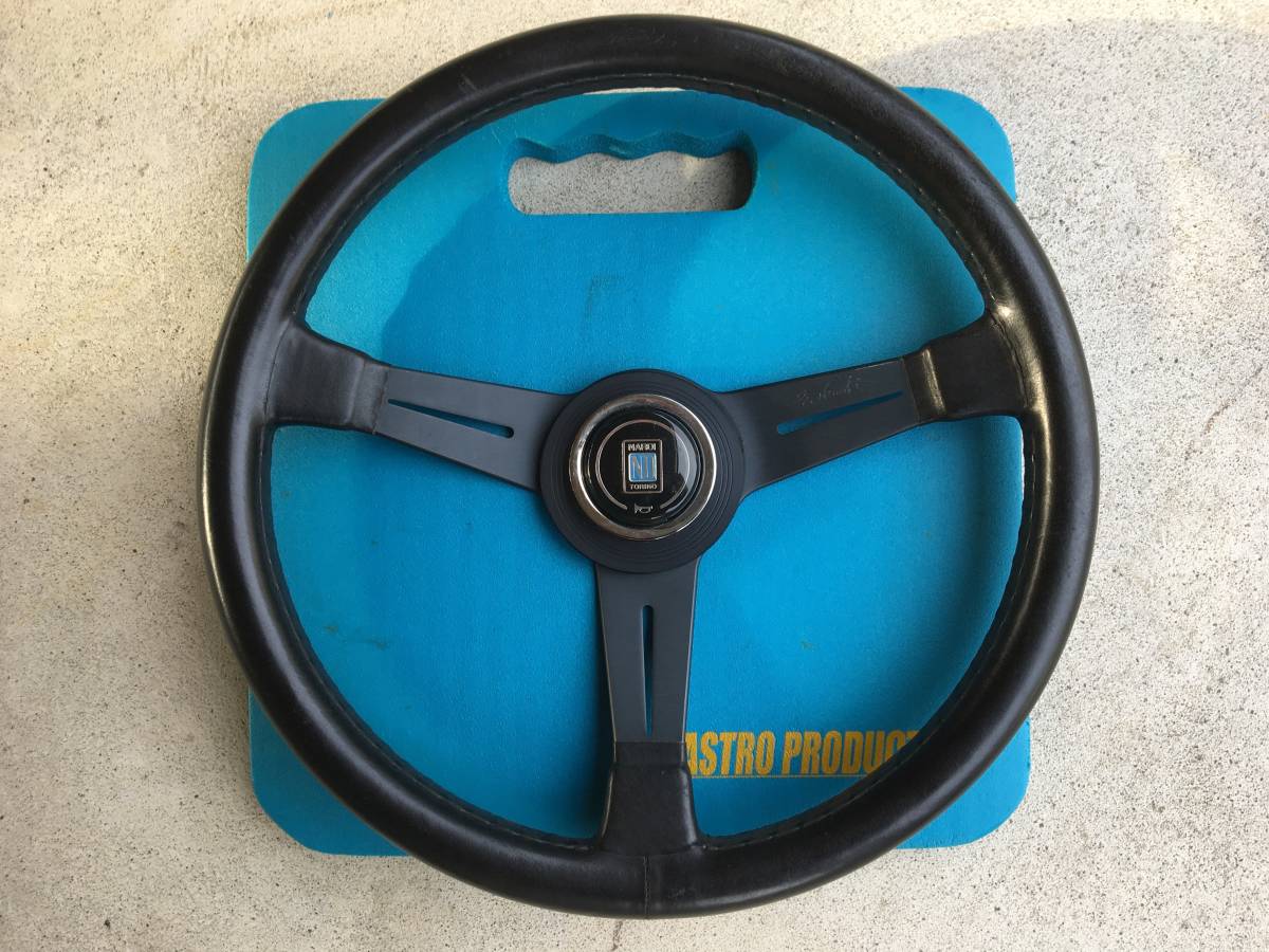 NARDI ナルディ ステアリング CLASSIC （クラシック）本物中古 ナルディ クラシック NARDI ナルディ クラシック レザーステアリング 中古