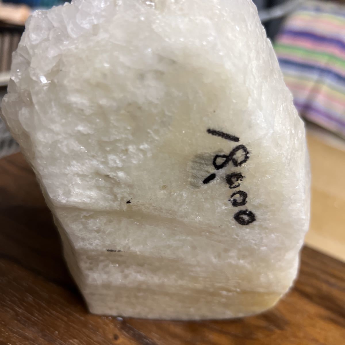 水晶クラスター 1kg クオーツ 鑑賞石 原石 天然石