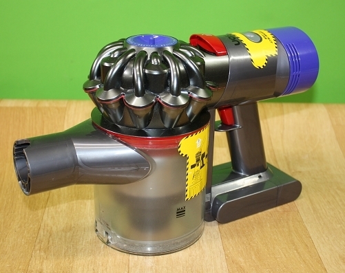 1000円~ dyson ダイソン V7 コードレスクリーナー SV11 掃除機 1000円~ dyson ダイソン V7 コードレスクリーナー SV11 掃除機