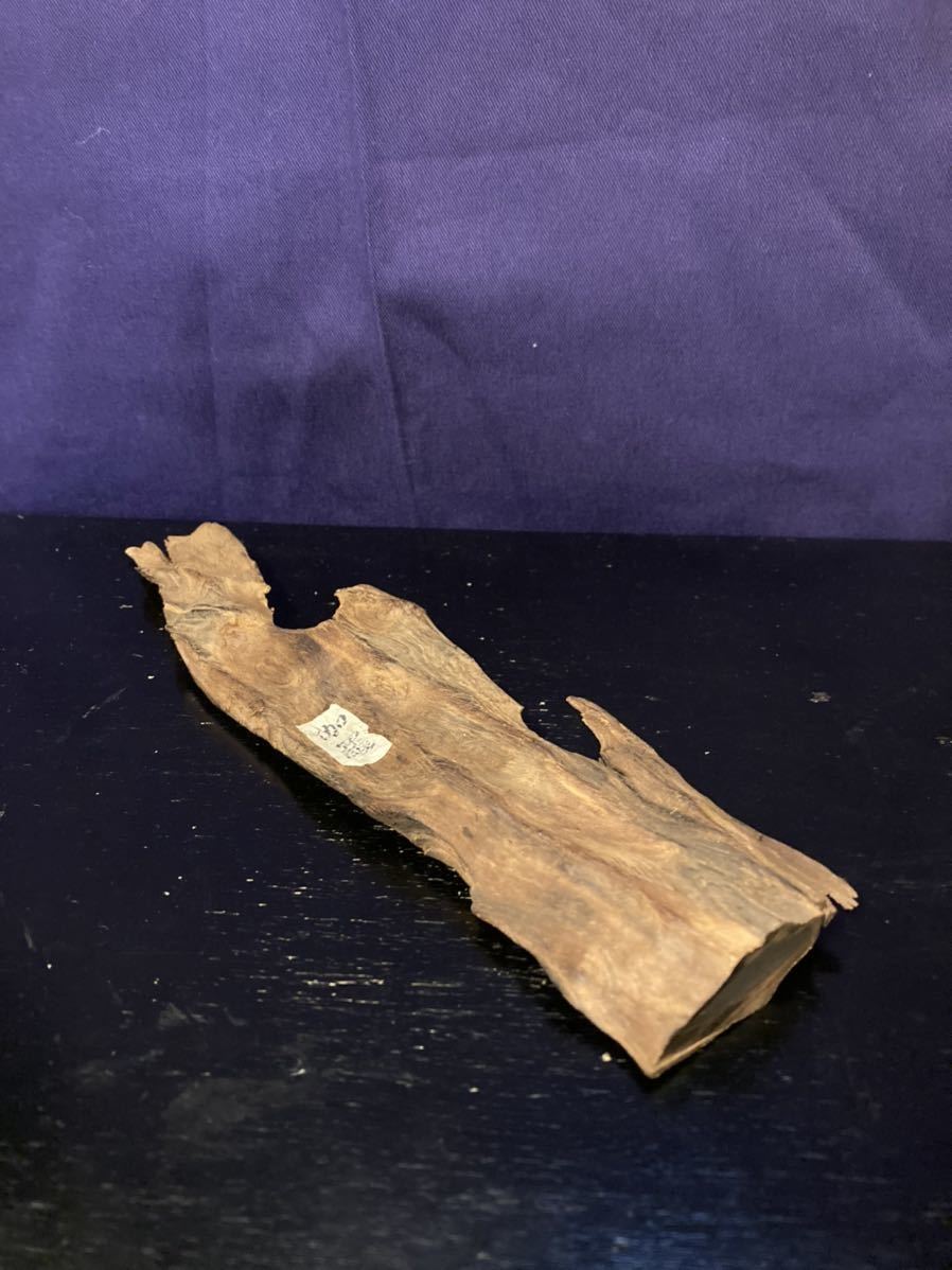 香道家所蔵品 御家流香道『御家流伽羅 古言 姫小松 若草 無銘 伽羅原木