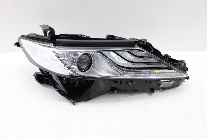 美品/破損無 カムリ AXV70 ハイブリッド ヘッドライト 右 右側 コイト 33-233 LED 打刻Y 81145-33E70 247220 カムリ ヘッドライト トヨタ 33-233 KOITO 70(ヘッドライト|ライト・ランプ