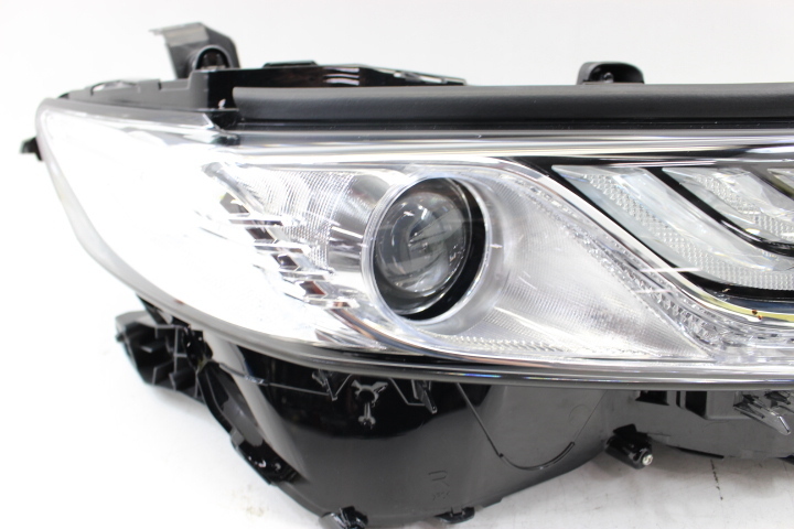 美品/破損無 カムリ AXV70 ハイブリッド ヘッドライト 右 右側 コイト 33-233 LED 打刻Y 81145-33E70 247220 カムリ ヘッドライト トヨタ 33-233 KOITO 70(ヘッドライト|ライト・ランプ