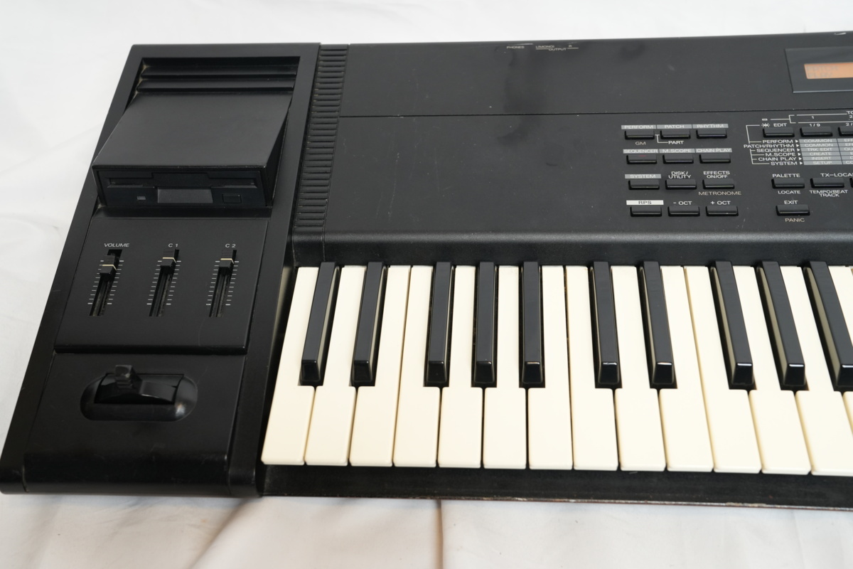 ☆Roland☆XP-50 シンセサイザー 61鍵盤 難有り (B) ローランド☆ XP