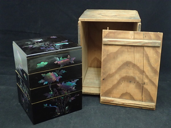 A16 時代漆器 螺鈿 花蝶図 重箱 箱付 80(重箱)｜売買された