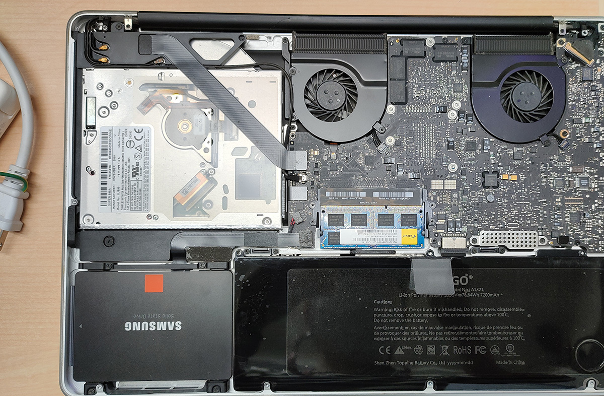 ジャンク品】MacBook Pro (15-inch， Mid 2010) Apple マックブック 15