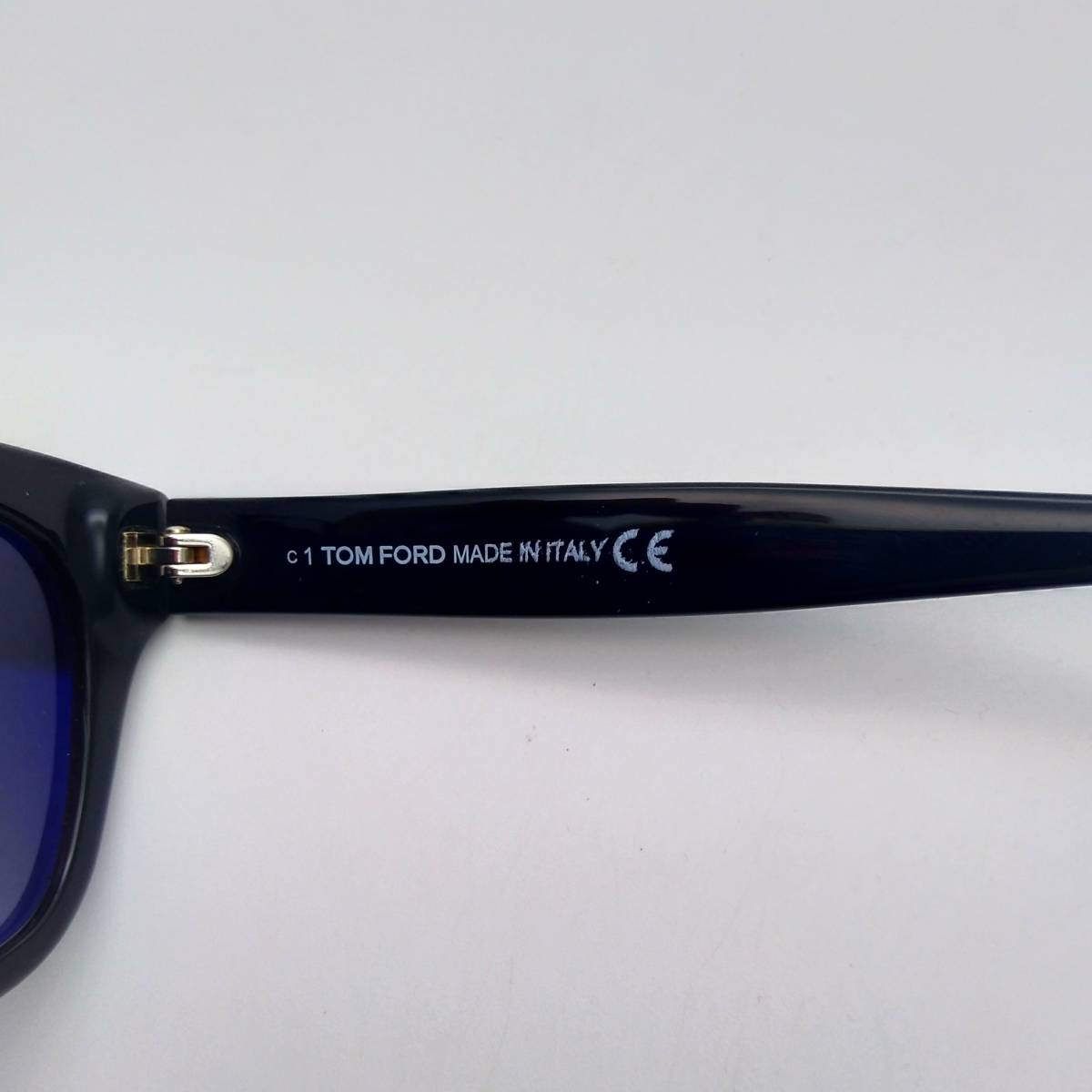 サングラス TOM FORD トムフォード Snowdon TF237-F 01B 箱 アジアンフィット ケース付 TF237 美品TOMFORD ケース付き ブラック スノードン FT237-F