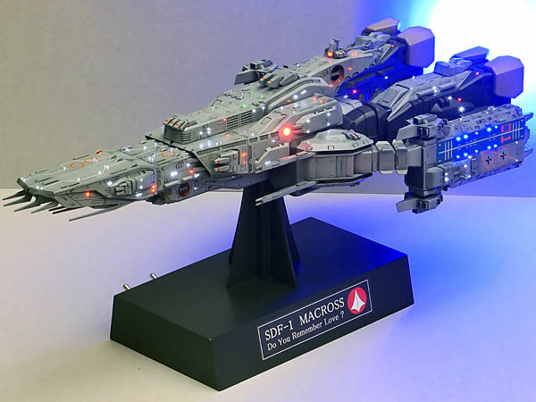 激安大特価，品質保証 電飾完成品 マクロス要塞艦 劇場版 1/4000(マクロス)｜売買されたオークション情報、yahooの商品情報をアーカイブ公開 - オークファン マクロス