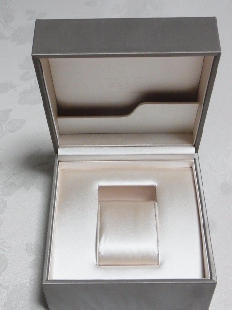 ブルガリ 腕時計 BVLGARI ウォッチケース 美品BVLGARブルガリ腕時計