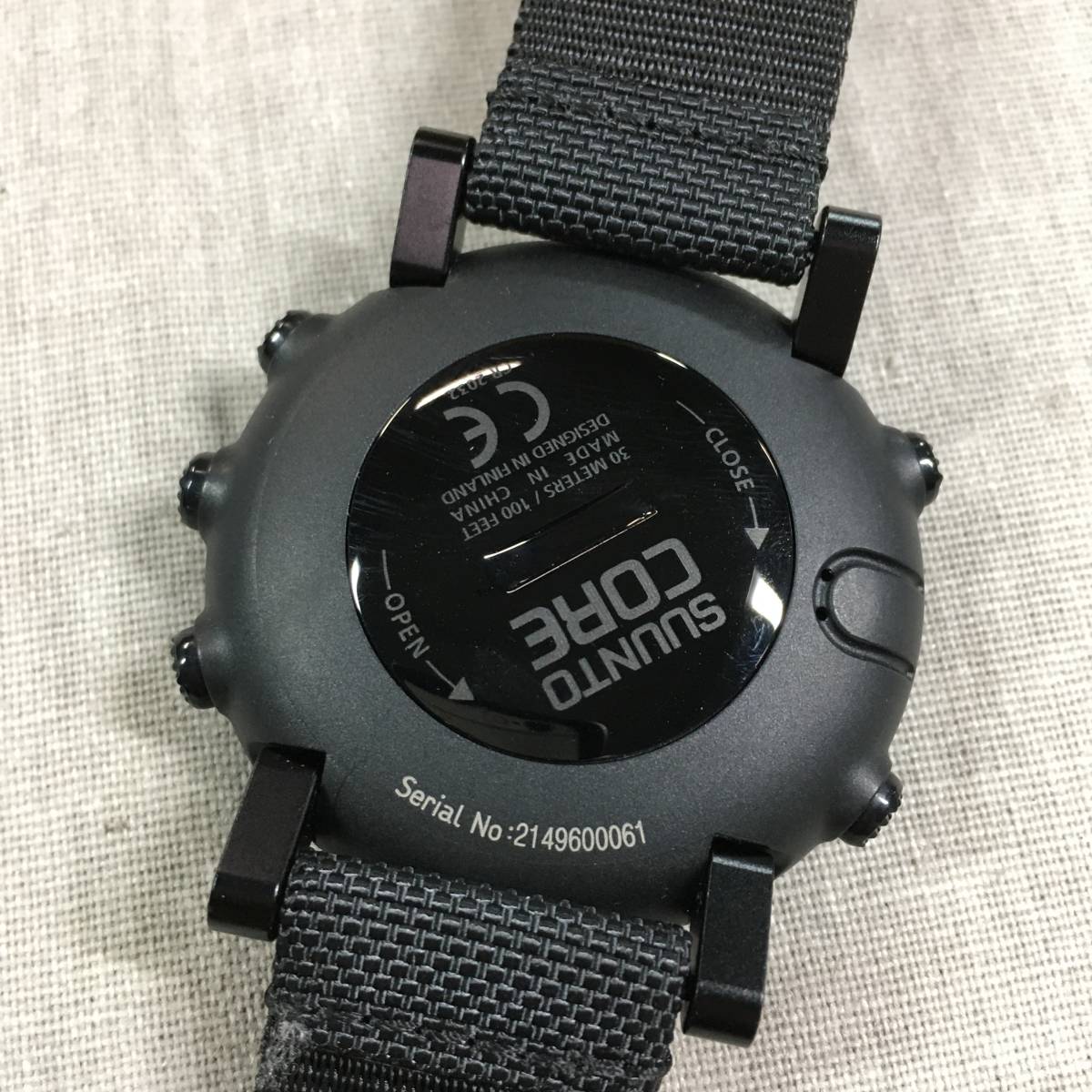 現状品 Suunto スント コア Core ブラックレッド スマートウォッチ Ankitbadigar Com