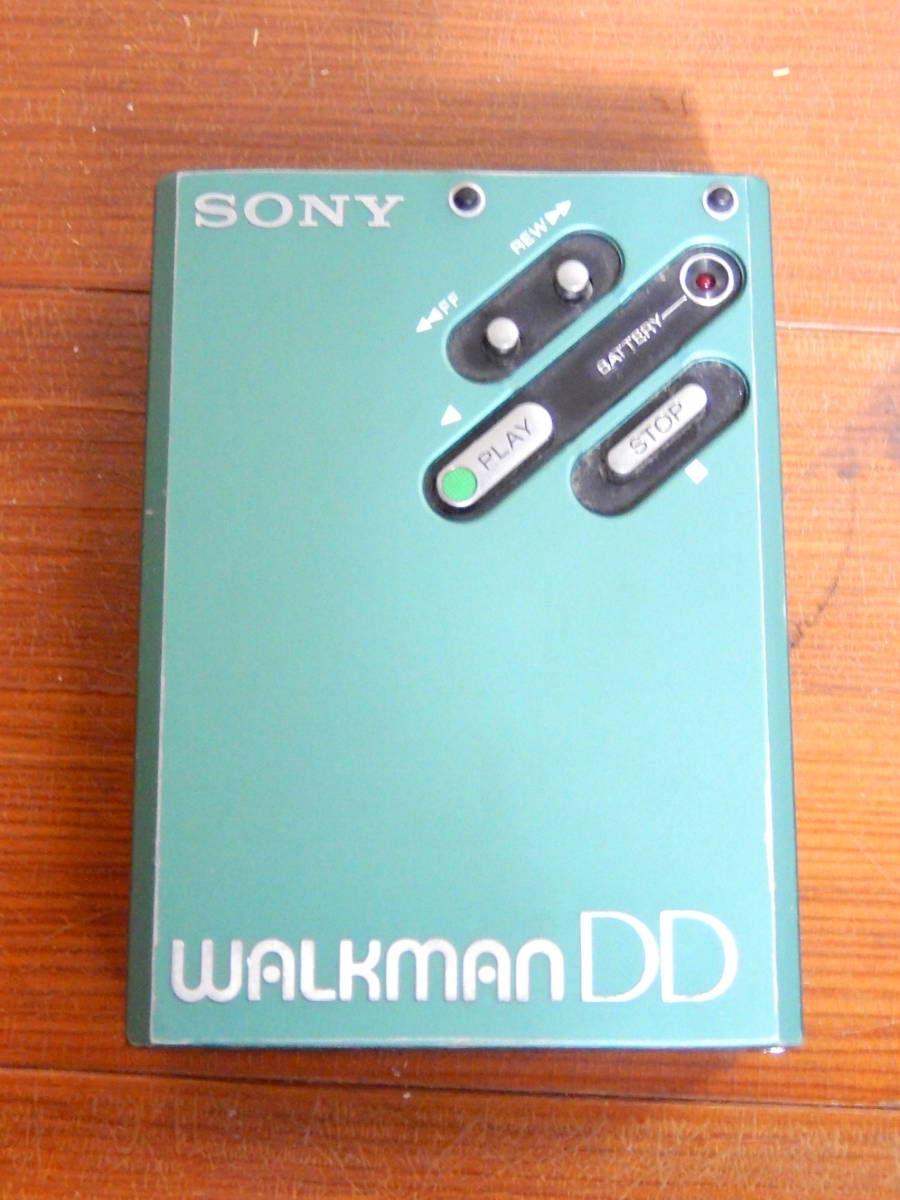 SALE，最新作 SONY WALKMAN DD WM-DD カセットプレーヤー ウォークマン 色のグリーン&rArr;通電のみ確認 現状動作未確認ジャンク(再生専用)｜売買されたオークション情報、yahooの商品情報をアーカイブ公開 - オ 再生専用