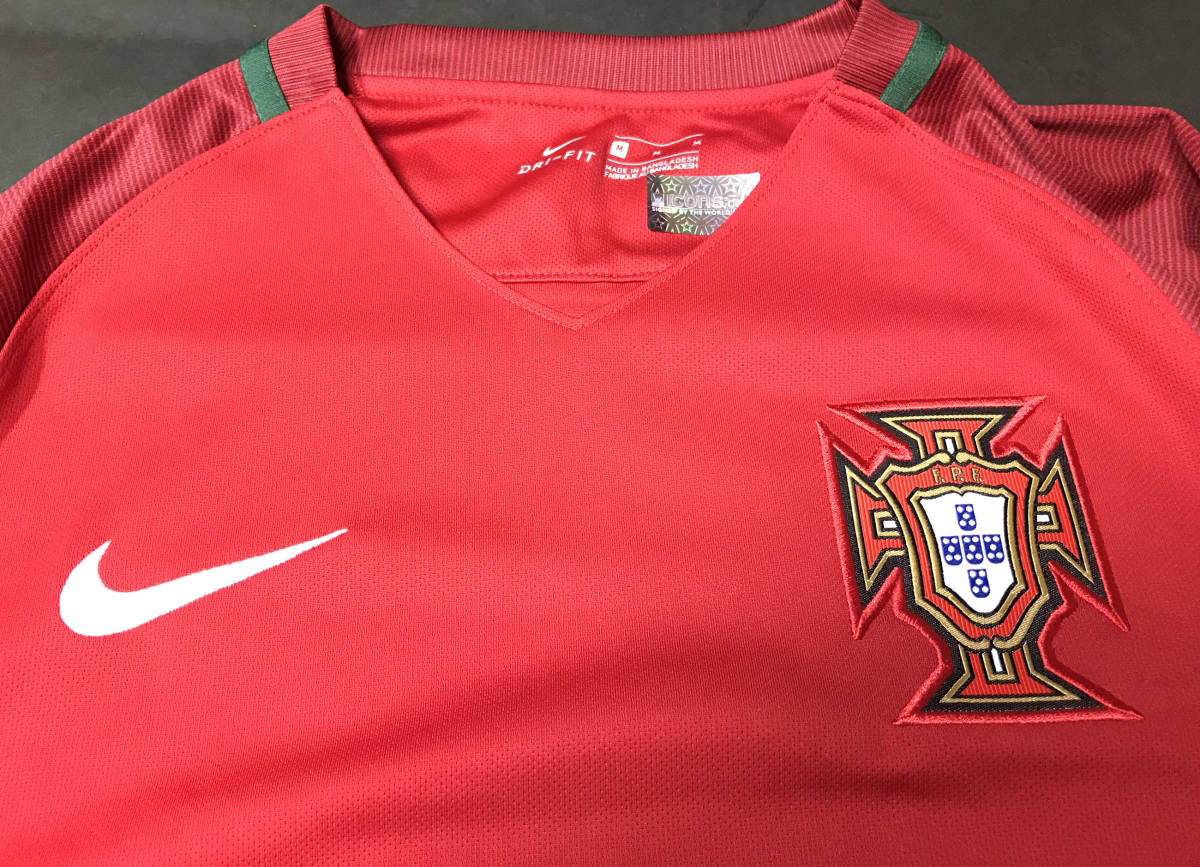 EURO 2016優勝 クリスティアーノ・ロナウド 直筆サイン入り