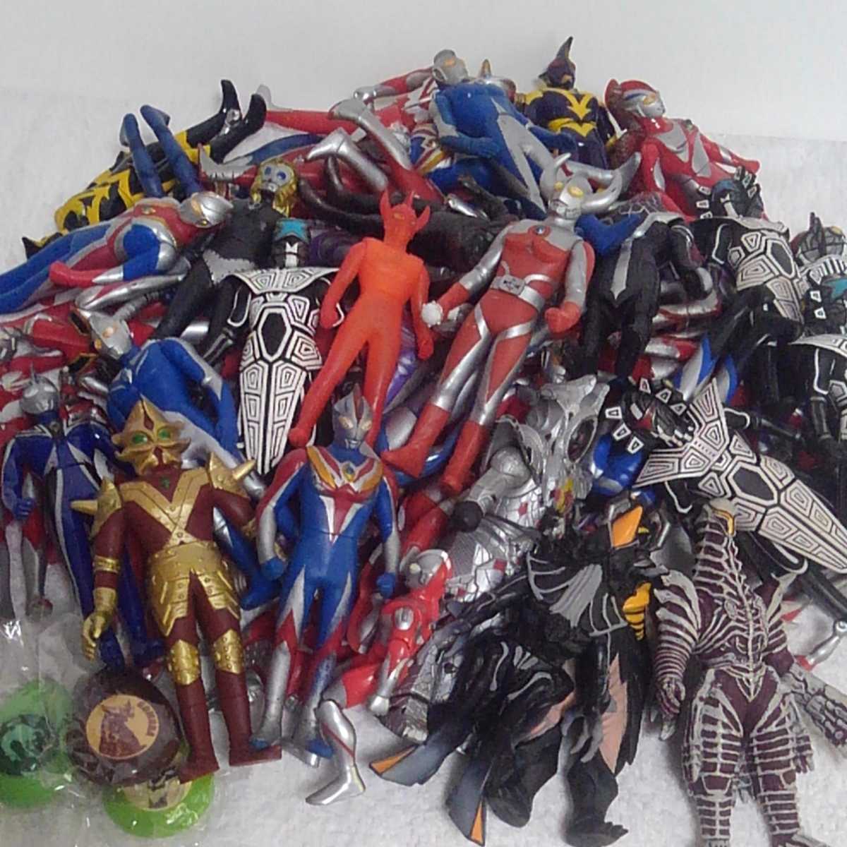 ウルトラマン、ウルトラ怪獣フィギュア　60体セット ウルトラマン 60th セット : Anniversary フィギュア 60体 NATIONS
