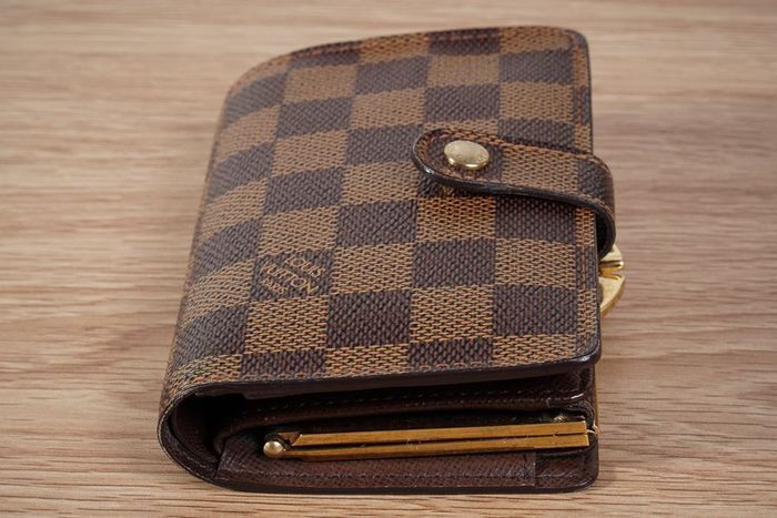 ルイヴィトン【極美品】ダミエ エベヌ ポルトフォイユヴィエノワ ルイヴィトン【極美品】ダミエ エベヌ ポルトフォイユヴィエノワ
