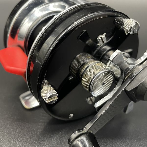 ABU ambassadeur アブ アンバサダー 4600C 右ハンドル 赤ベロ オールド