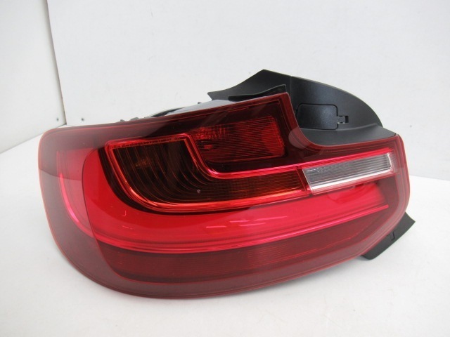  有 BMW 2シリーズ F22 F23 前期 純正 左 テール ランプ ライト 20970107 n059362(テールライト)｜売買されたオークション情報、yahooの商品情報をアーカイブ公開 - オークファン BMW用