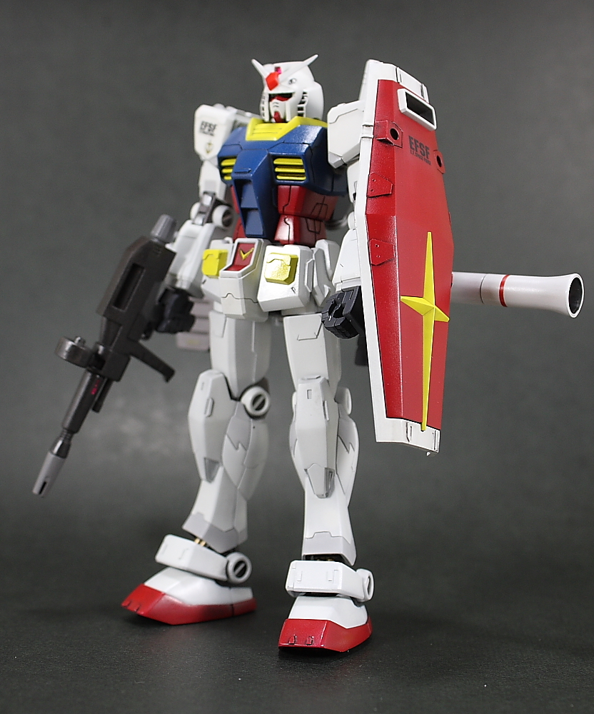【最安値，格安】 HG 1/144 RX-78-2 ガンダム リバイブ 塗装済 完成品(完成品)｜売買されたオークション情報、yahooの商品情報をアーカイブ公開 - オークファン 完成品