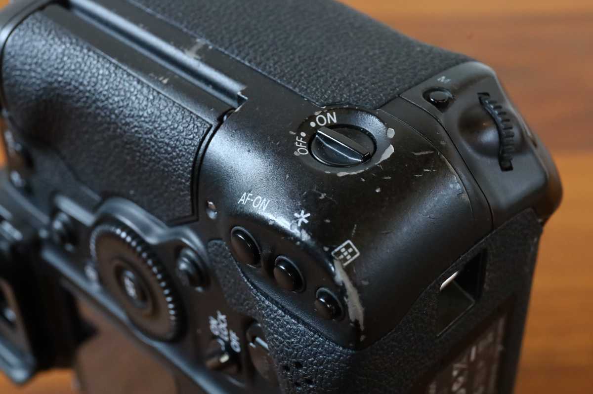 キヤノン EOS-1D X 中古実用品 SanDisk製CFカード付き 1DX EOS-1D X Canon Canan 価格比較 オークション比較