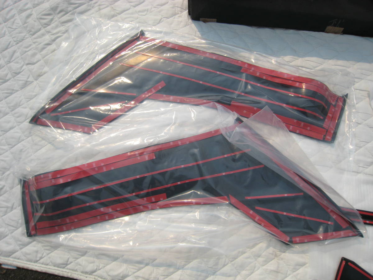◆未使用品◆LAMBO◆C-HR◆ドアレザーパネル◆LDP-CHR-BL◆ブラック×ブルー◆ LANBO ドアレザーパネル C-HR LAMBORGHINI COUNTACH トヨタ，TRD，アルファードカウルトップパネルインテリアカスタム3Dカーボンシート10W20W30Wエスティマ30W40W10Wヴェルファイア前期後期