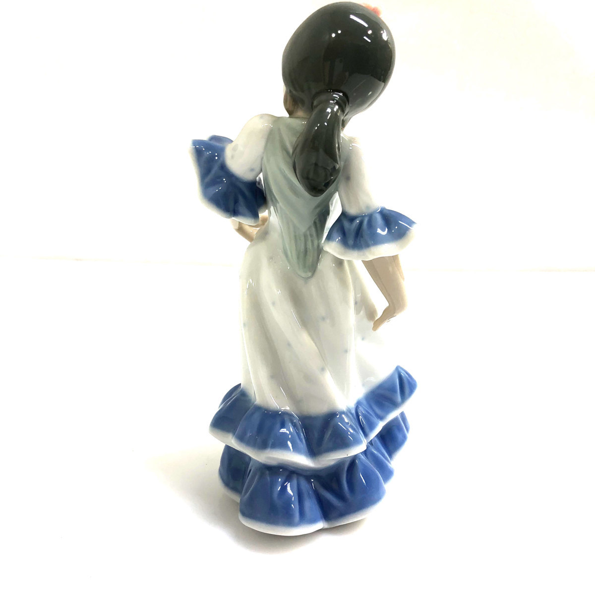 プルメリアリヤドロ【美品・箱入り】フィギュリン《リトルダンサー・ファニータ 展示美品 ファニータ リトルダンサー フィギュリン リヤドロ 置物