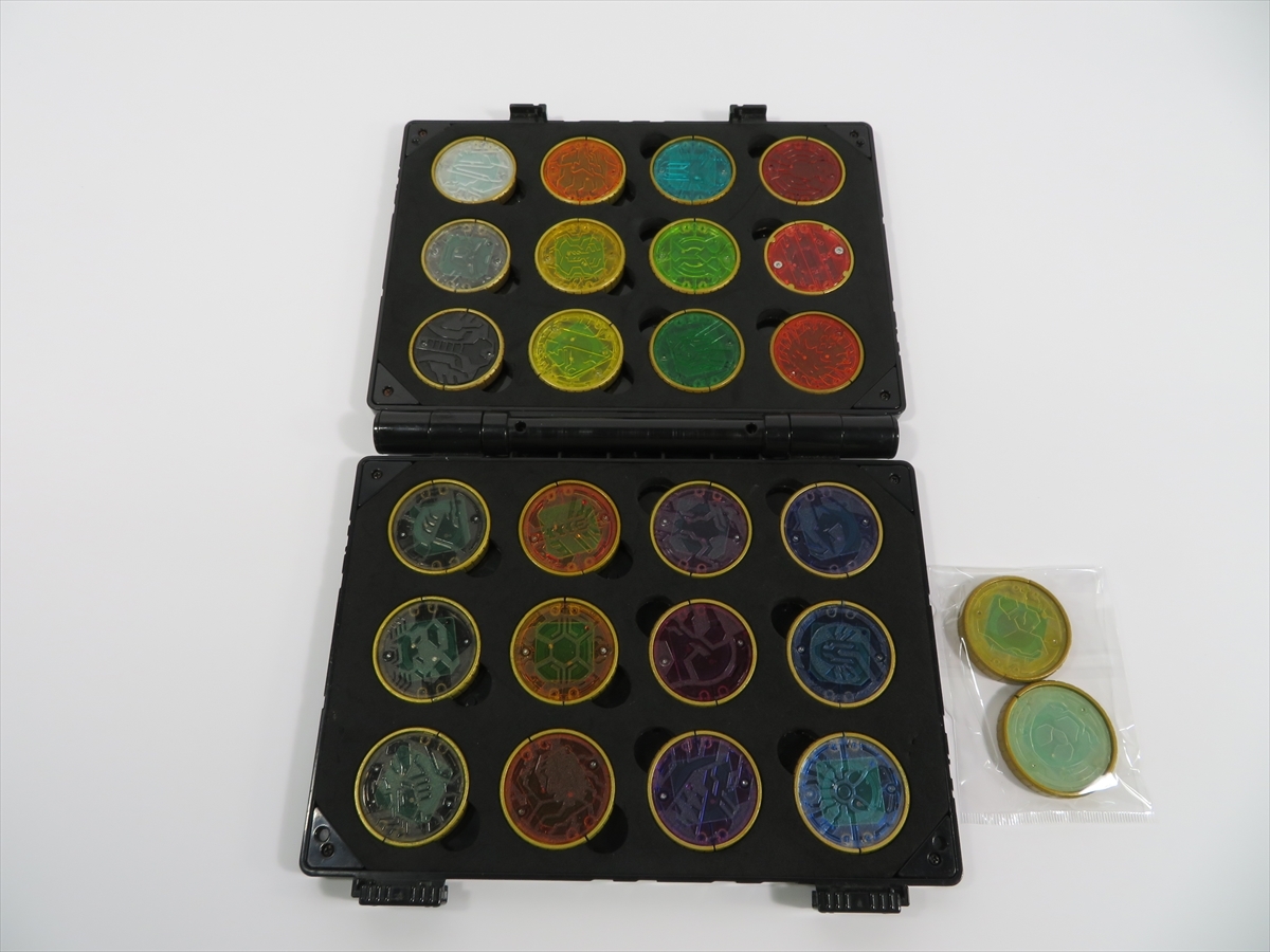 仮面ライダーオーズ/OOO CSM オーメダルホルダー コアメダル  