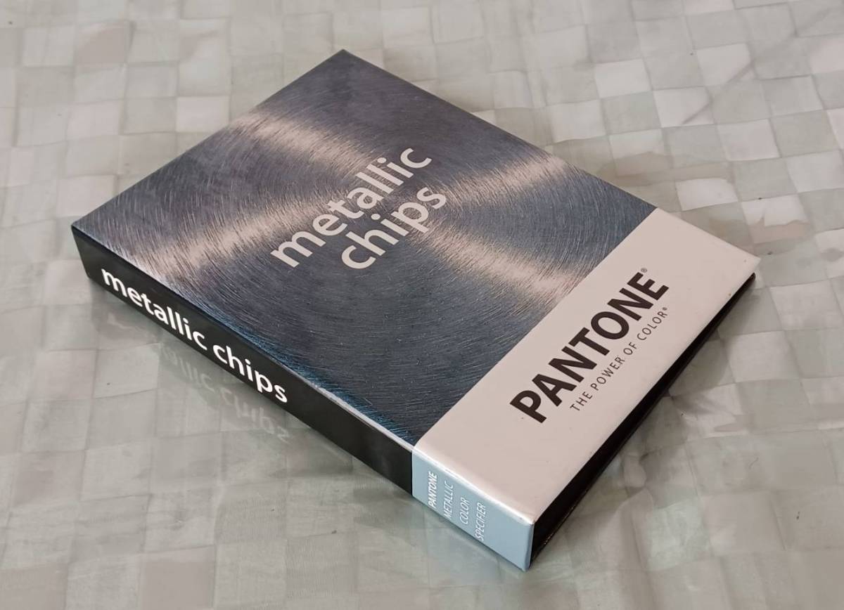 赤字超特価，新作 PANTONE マッチングシステム カラースペシファイヤー メタリックカラー metallic chips coated(デザイン)｜売買されたオークション情報、yahooの商品情報をアーカイブ公開 - オークファン デザイン