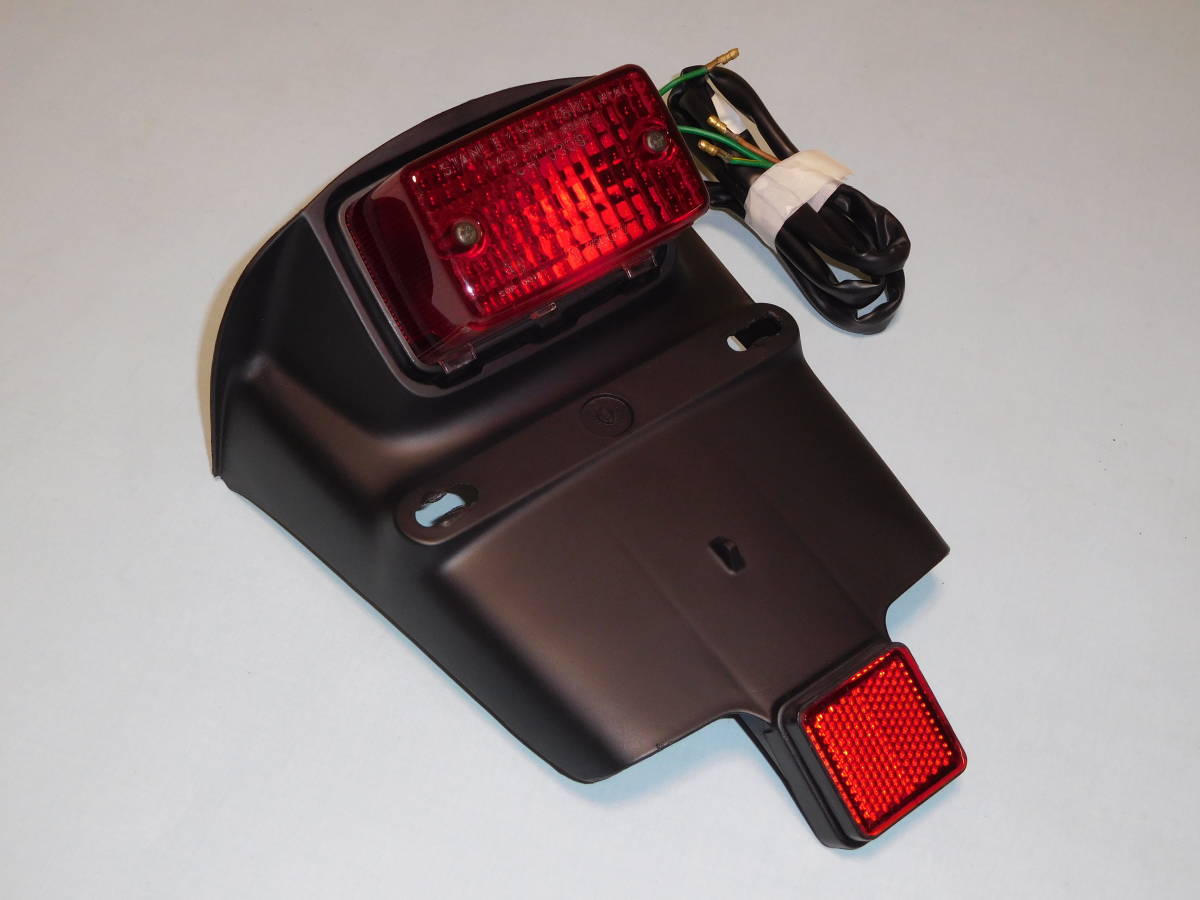 マグナ５０ ( MAGNA 50 ) [ AC13 ] 純正 テールライトユニット　ナンバープレートベースASSY