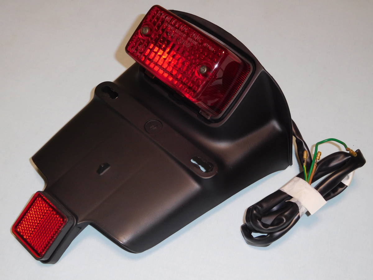 マグナ５０ ( MAGNA 50 ) [ AC13 ] 純正 テールライトユニット　ナンバープレートベースASSY