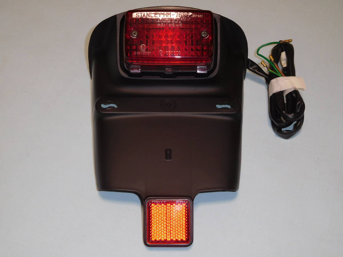 マグナ５０ ( MAGNA 50 ) [ AC13 ] 純正 テールライトユニット　ナンバープレートベースASSY