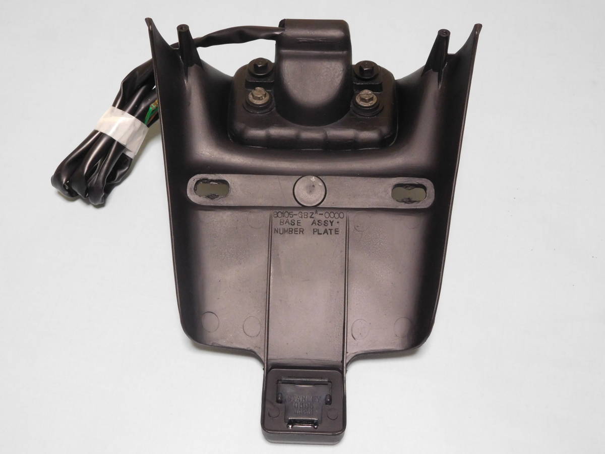 マグナ５０ ( MAGNA 50 ) [ AC13 ] 純正 テールライトユニット　ナンバープレートベースASSY