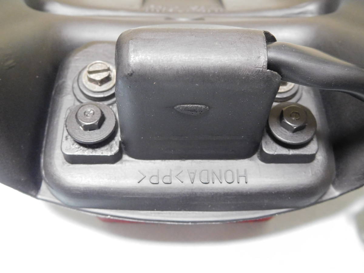 マグナ５０ ( MAGNA 50 ) [ AC13 ] 純正 テールライトユニット　ナンバープレートベースASSY