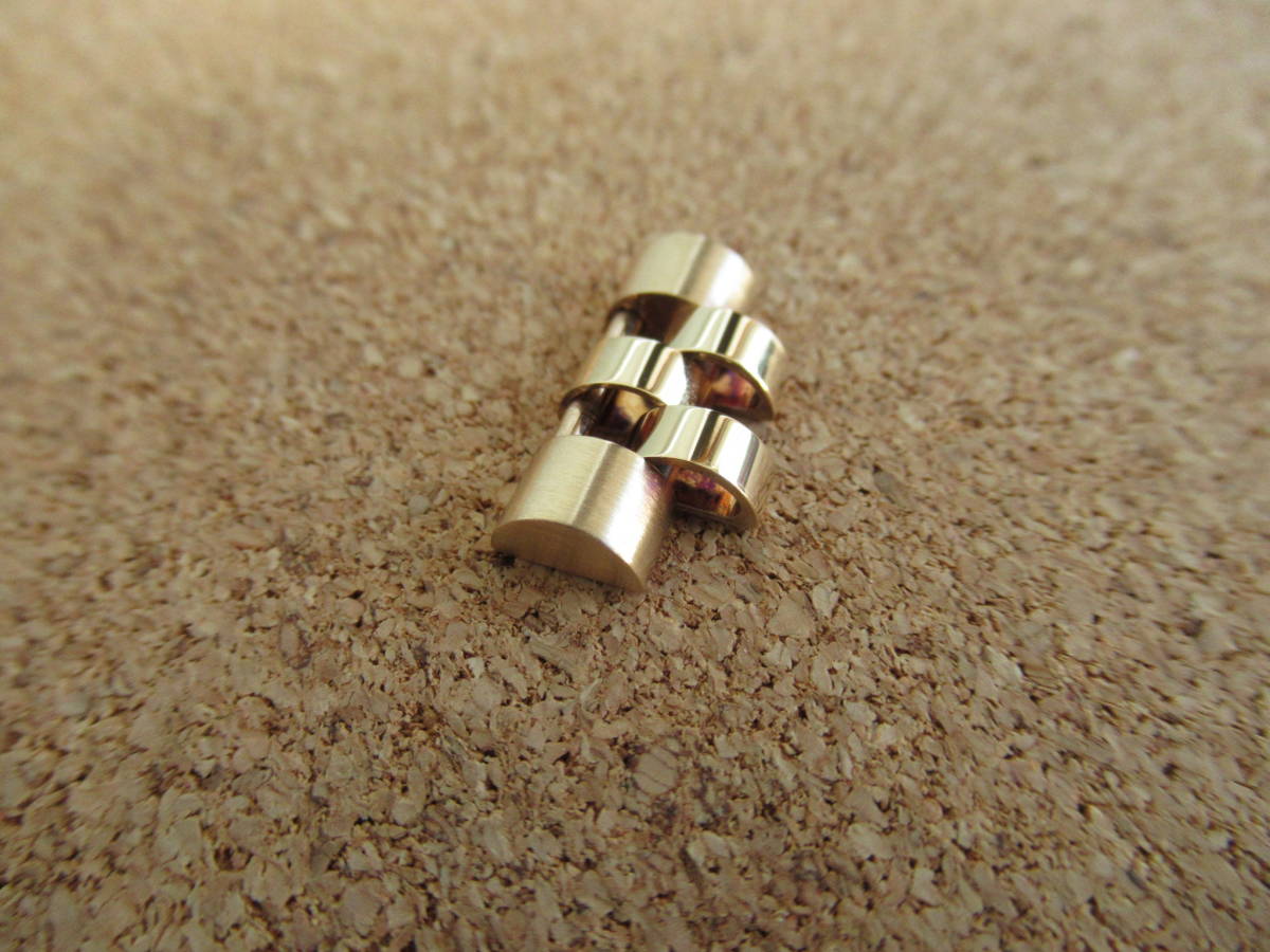 ROLEX　希少品　5桁品番　GMT/デイトジャスト用　18KYG ジュビリーブレス用の純正コマ　ポリッシュ&除菌洗浄済みの美品　激安 !!