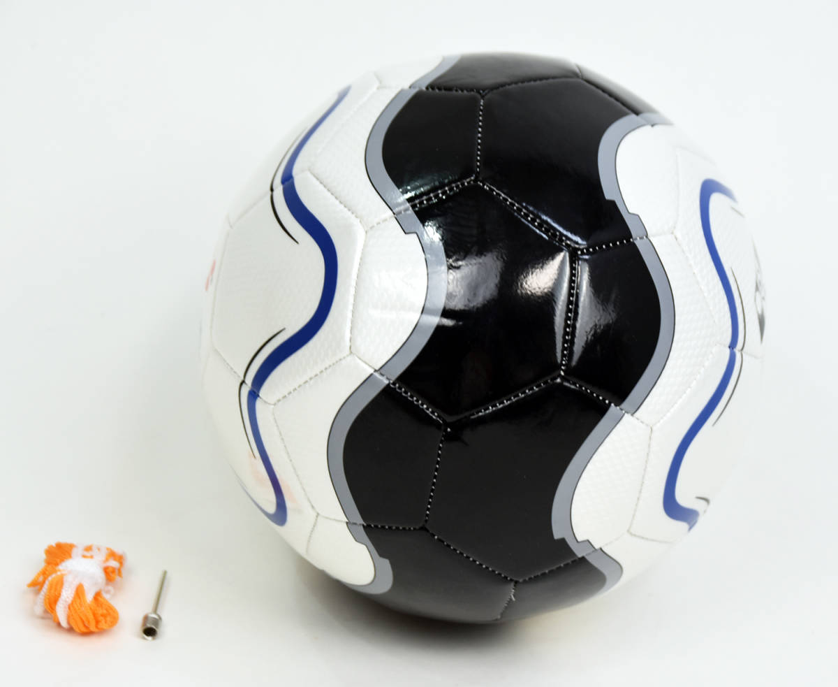 サッカーボール 5号球 青 空気針 ボールネット付き 19針縫い 糸巻き構造 Sports Euipment 5号 売買されたオークション情報 Yahooの商品情報をアーカイブ公開 オークファン Aucfan Com