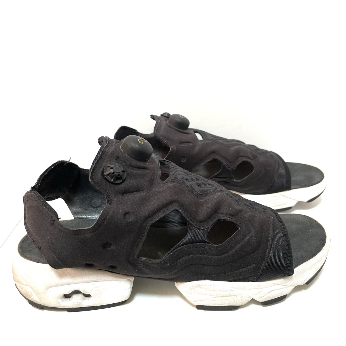 W B リーボック インスタ ポンプフューリー サンダル ブラック Reebok Insta Pump Fury フラット アウトドア レジャー メンズ 28 0cm 28 0cm以上 売買されたオークション情報 Yahooの商品情報をアーカイブ公開 オークファン Aucfan Com