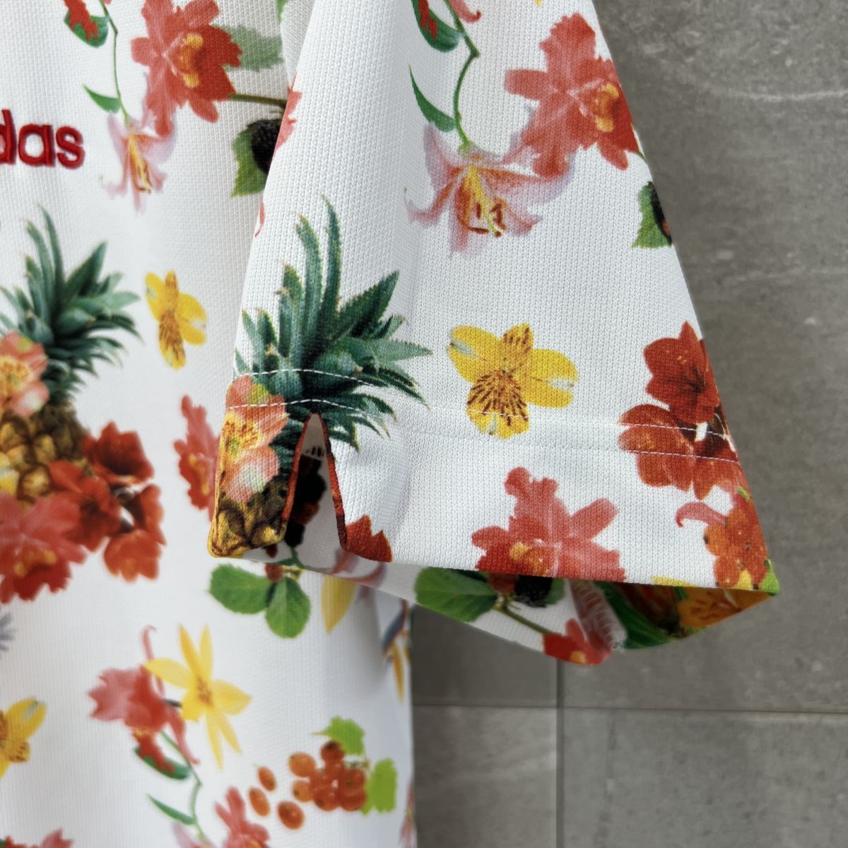 美品 アディダスゴルフ メンズ シャツ トロピカル 総柄 Lサイズ 美品 adidas Golf アディダス ゴルフ / 半袖 ドライ ストレッチ シャツ