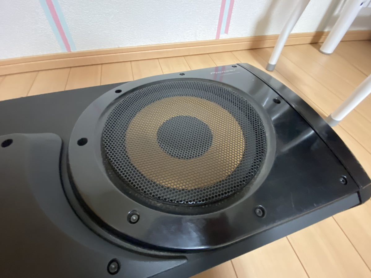 カロッツェリア　パワードサブウーハー　TSーWX99A パイオニア　アンプ内蔵 TS-WX99A カロッツェリア carrozzeria アンプ内蔵サブウーファー 車 500W